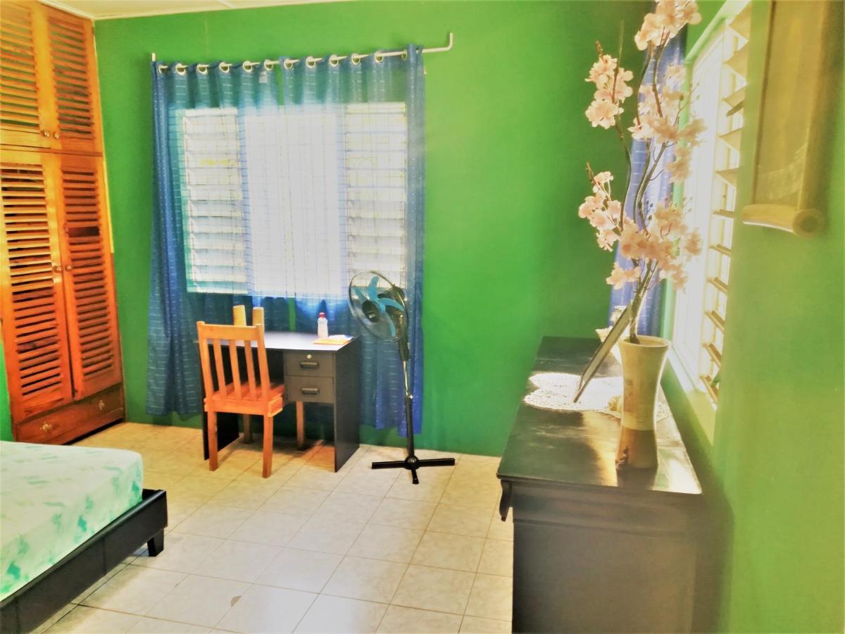 بورت أنطونيو Toga Guest House المظهر الخارجي الصورة