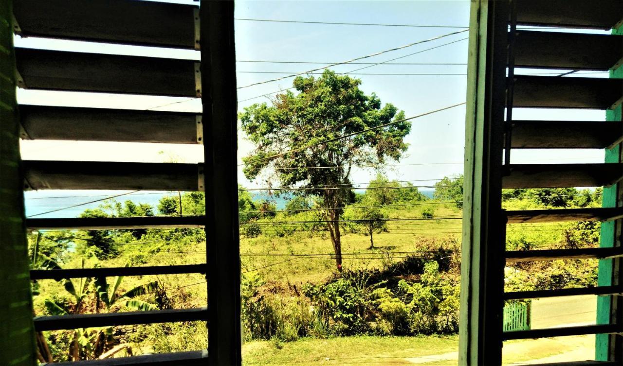 بورت أنطونيو Toga Guest House المظهر الخارجي الصورة