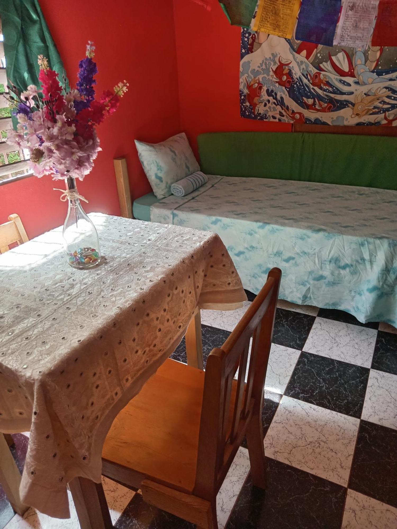 بورت أنطونيو Toga Guest House المظهر الخارجي الصورة