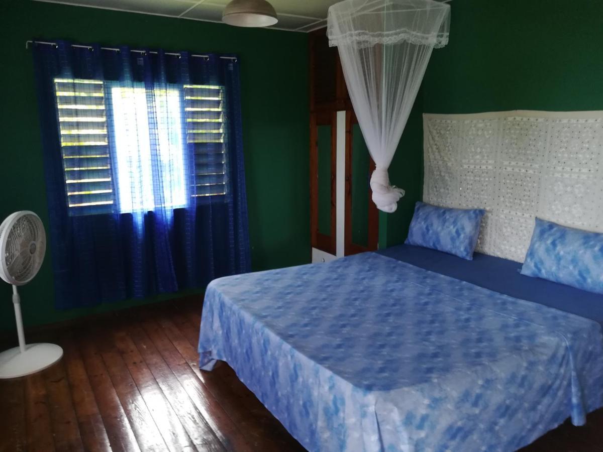 بورت أنطونيو Toga Guest House المظهر الخارجي الصورة