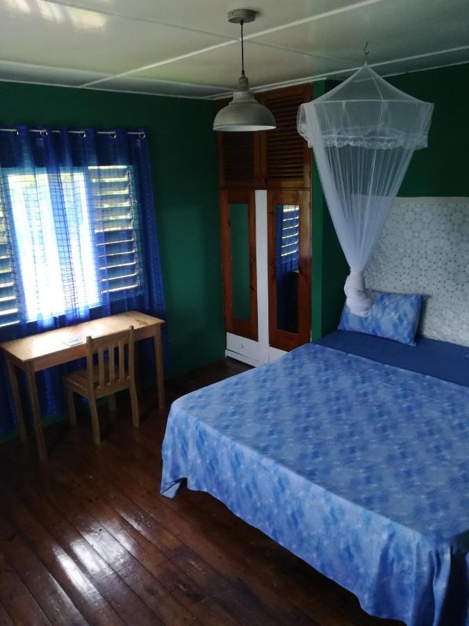 بورت أنطونيو Toga Guest House المظهر الخارجي الصورة